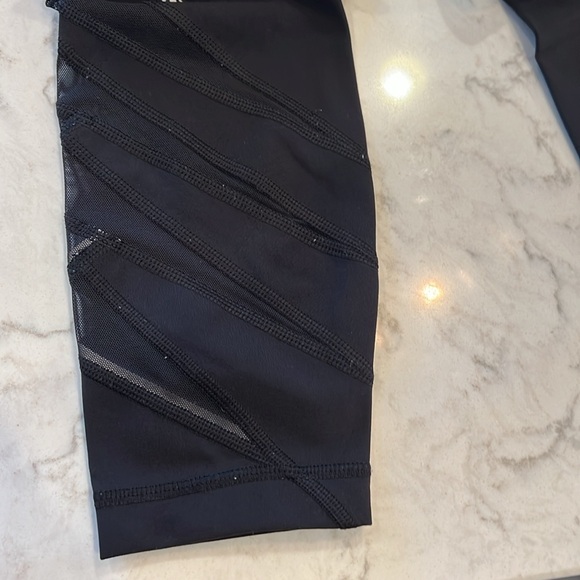 Lululemon Capri Leggings - Picture 5 of 7